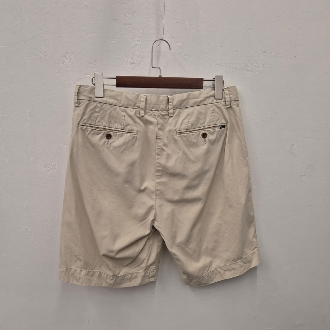 폴로 랄프로렌 클래식 핏 치노 반바지 33 상품이미지3