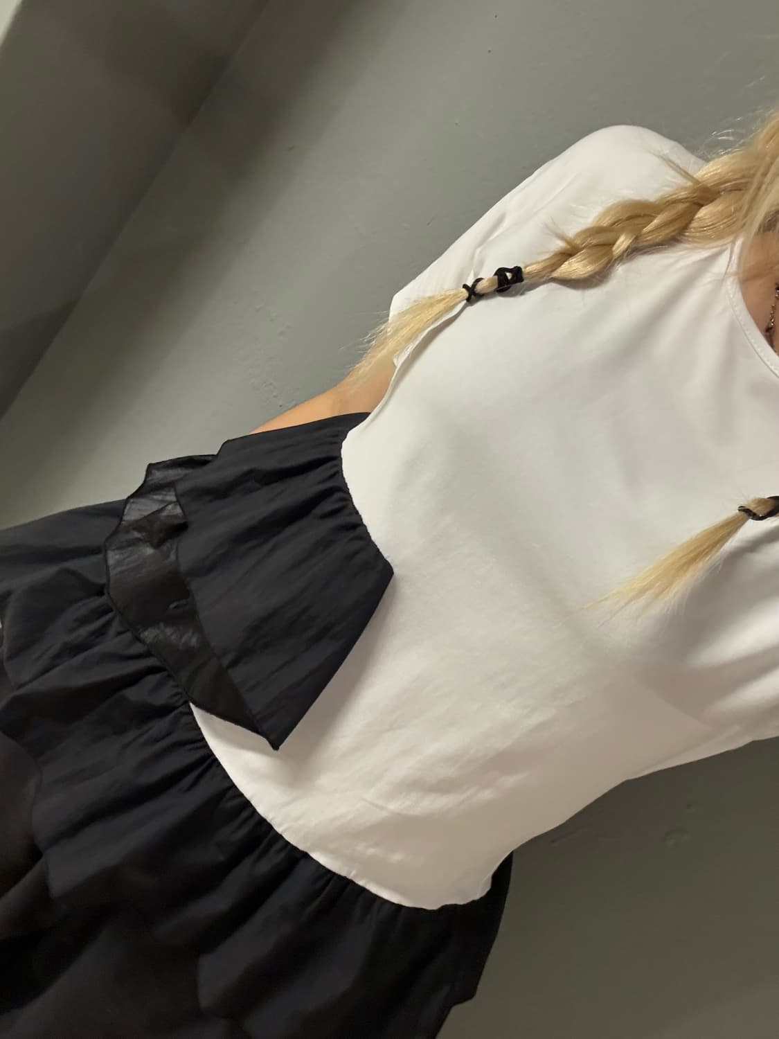 frill layered detail t-shirt 상품이미지1
