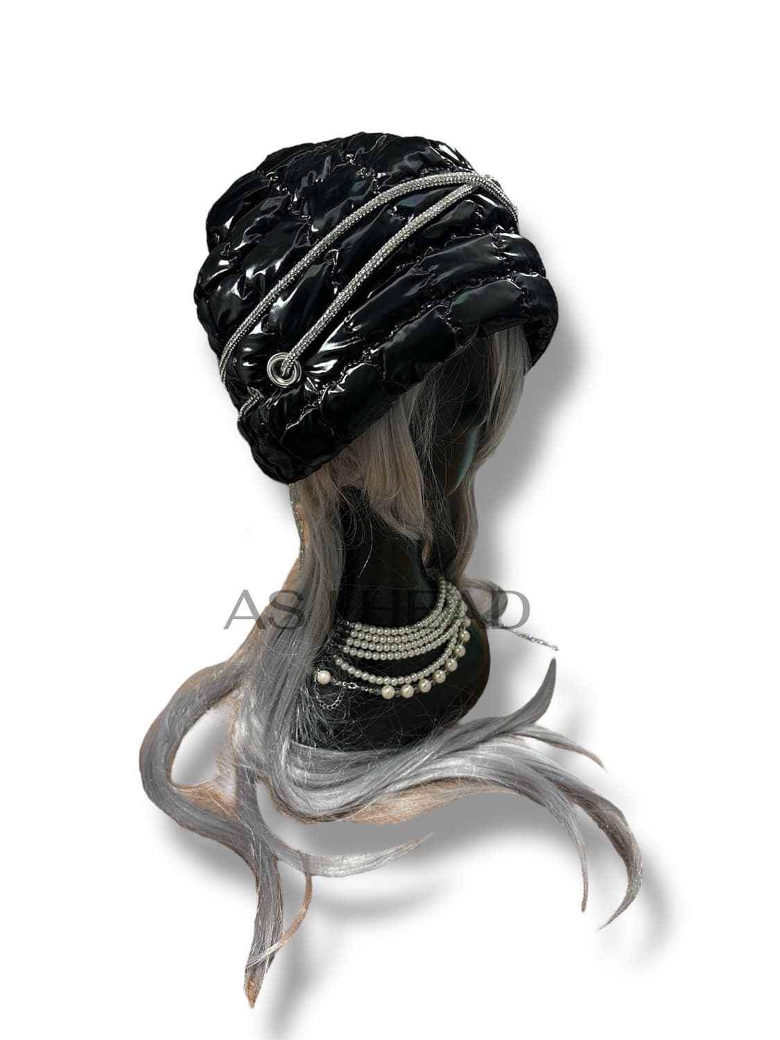 유광 퀄팅 패딩 아일렛 핸드메이드 비니 상품이미지1