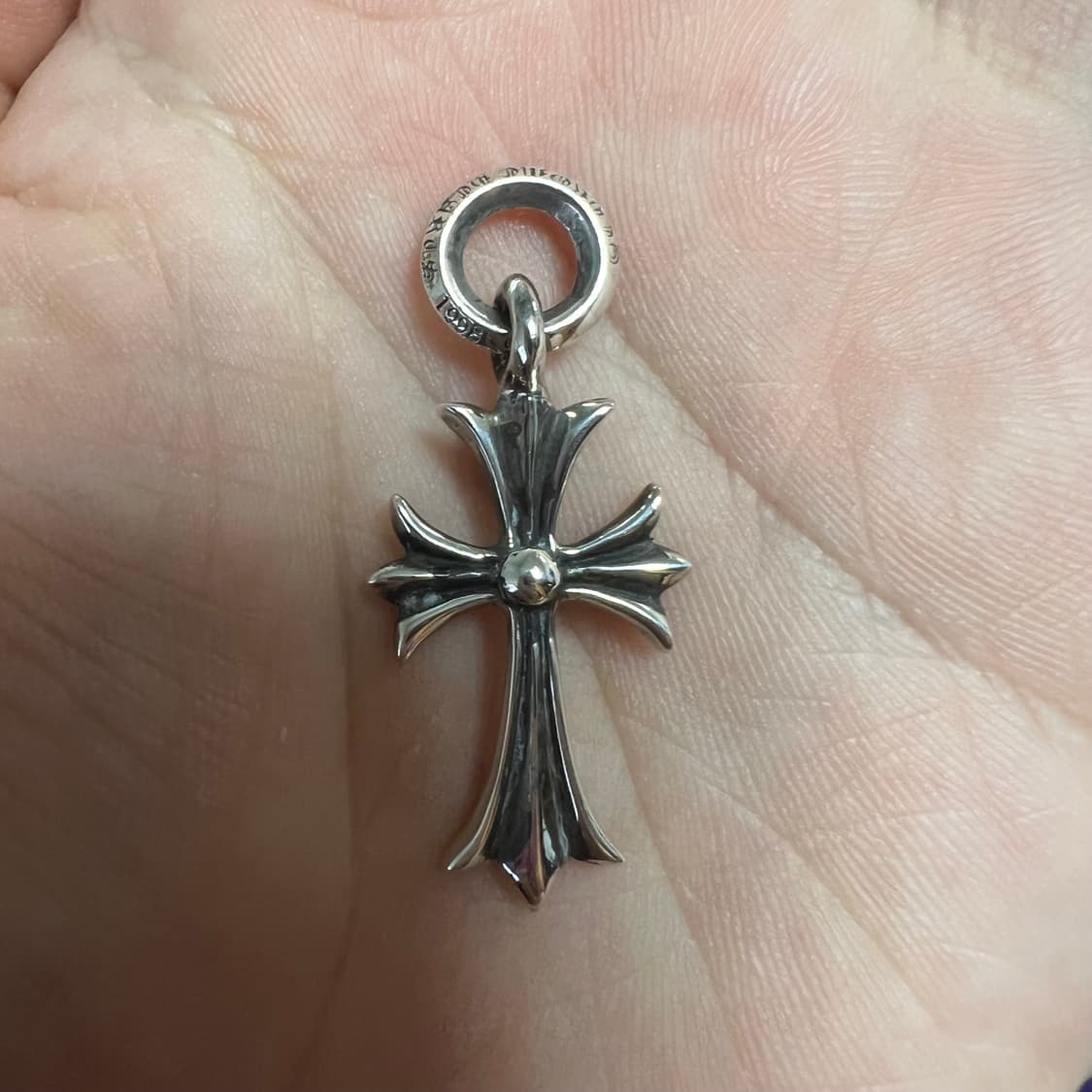 크롬하츠 타이니크로스 팬던트 판매합니다  상품이미지3