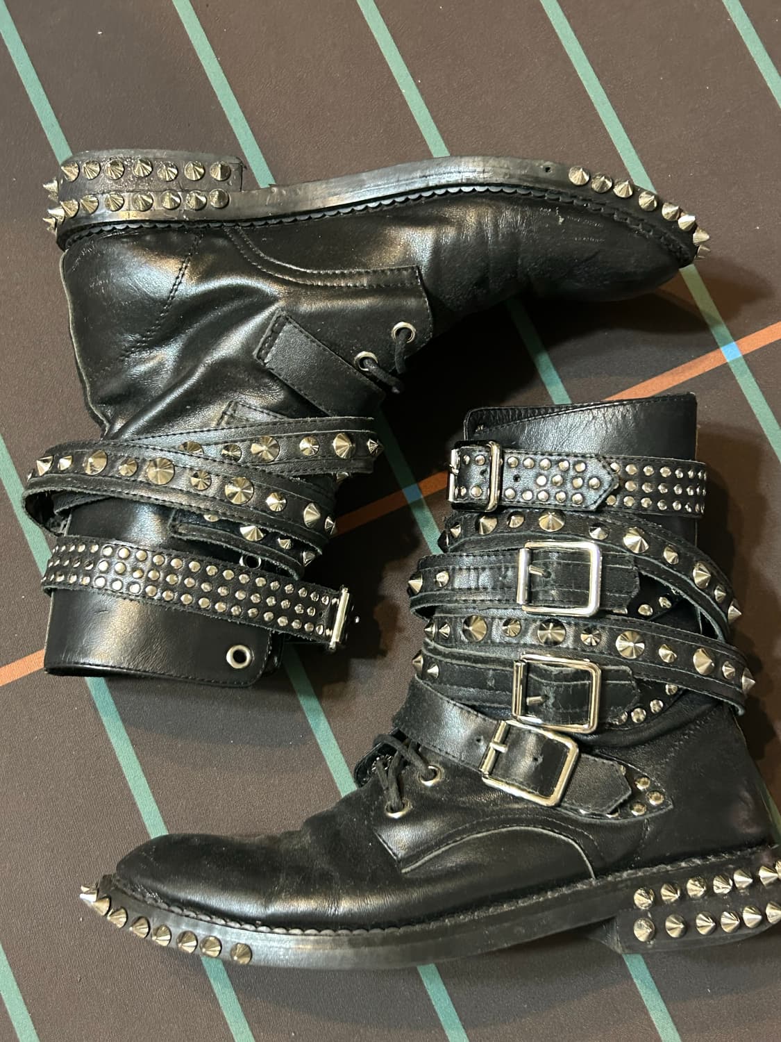 ysl 생로랑 스터드 버클 부츠 37 상품이미지6