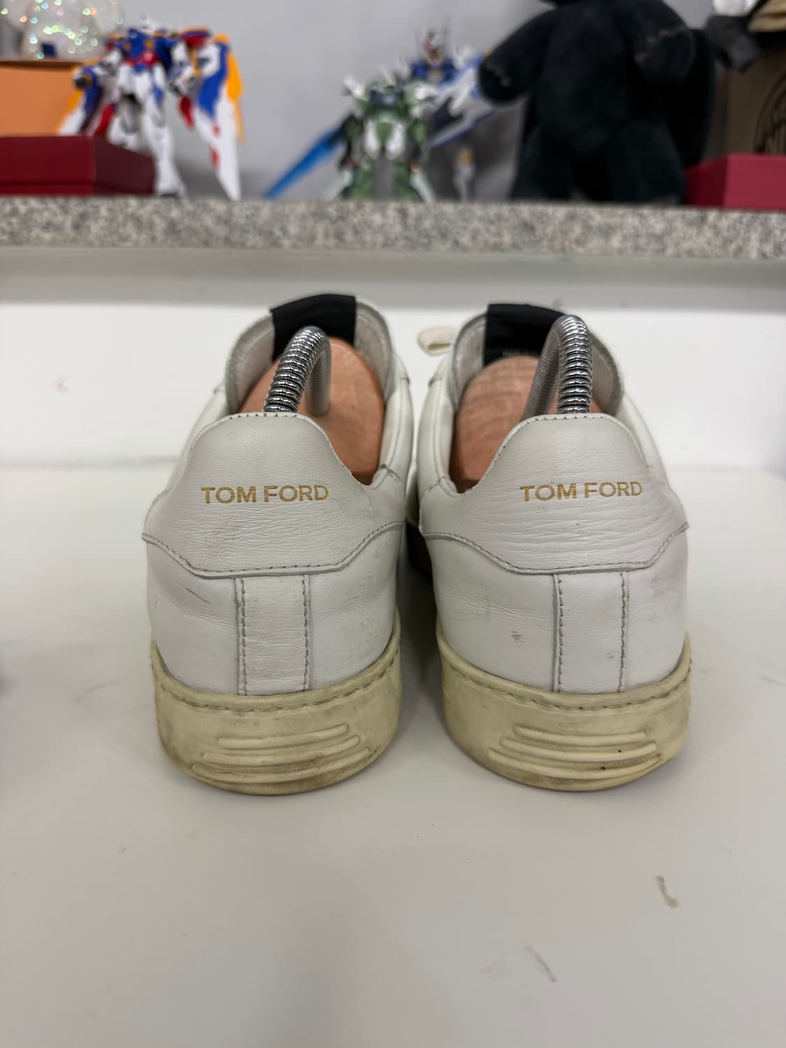 정품) 톰포드 화이트 레더 스니커즈 9(280) 상품이미지5