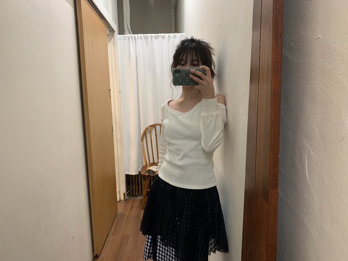 버버리 숄더 컷오프 티셔츠 탑 화이트 상품이미지5