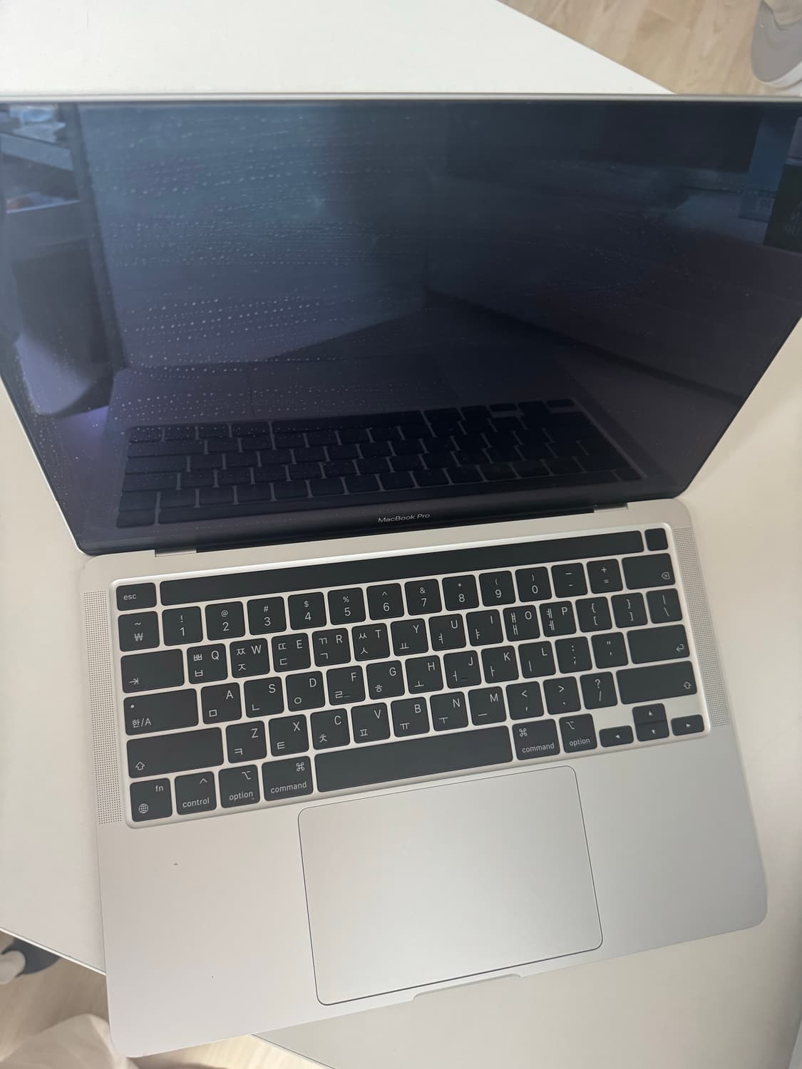 애플 M2 맥북 프로 실버 13인치 상품이미지2