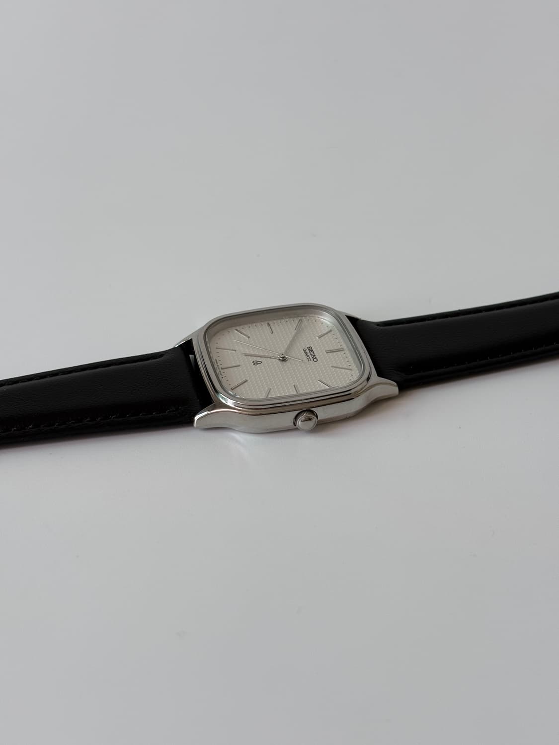 1980s Chariot Texture Dial Square Quartz 상품이미지4