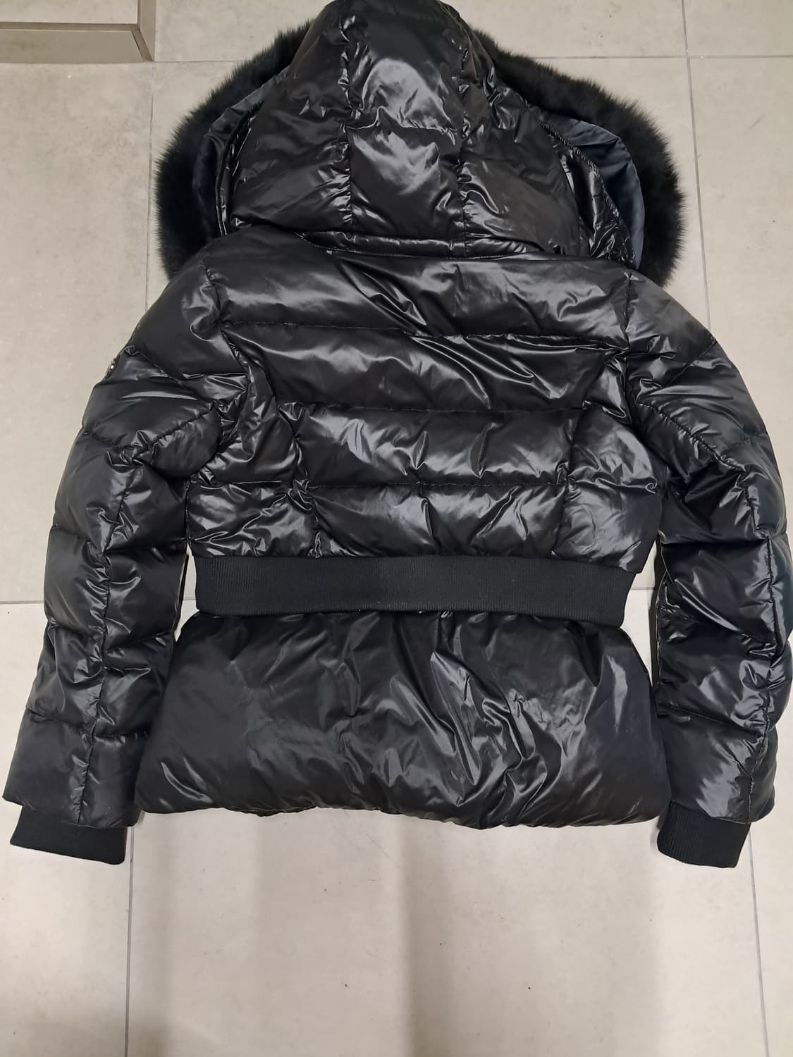 시슬리 폭스 퍼 프리미엄 다운 패딩 S(거의새것) 상품이미지2