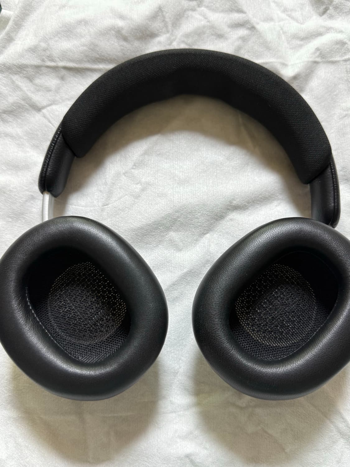 뱅앤올룹슨 H100 인피니티 블랙 팝니다 상품이미지2