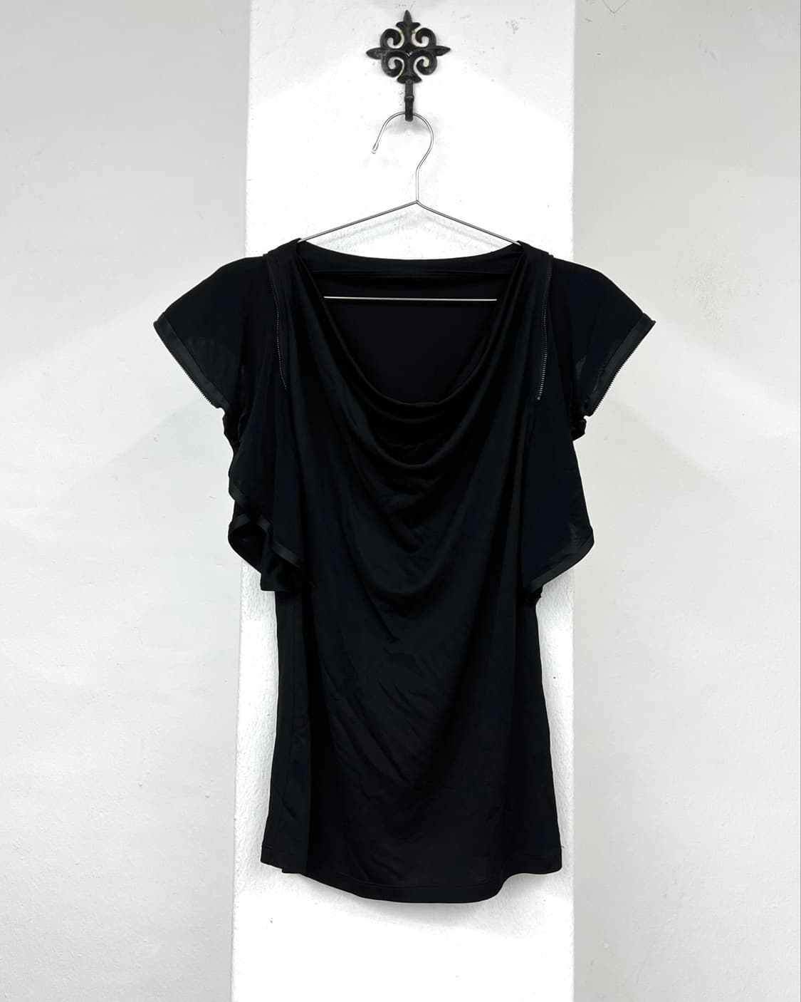 Shoulder zip detail drape short sleeve 상품이미지5