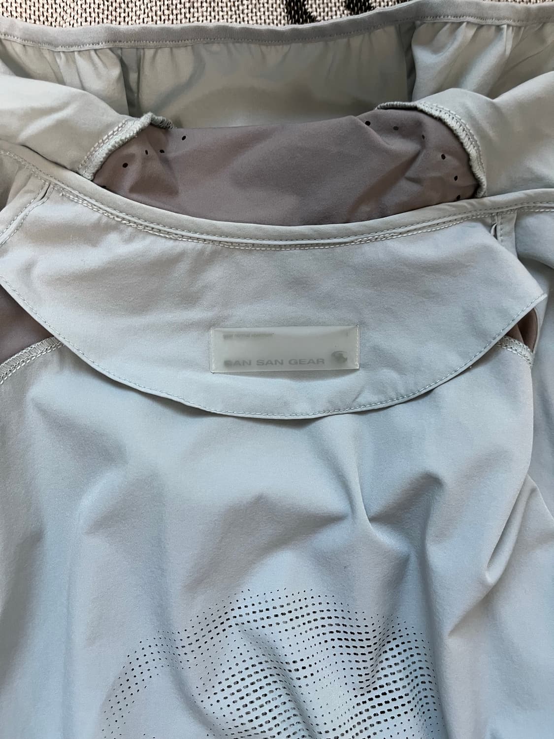 23SS 산산기어 바람막이  러닝 자켓 - 1size 상품이미지4