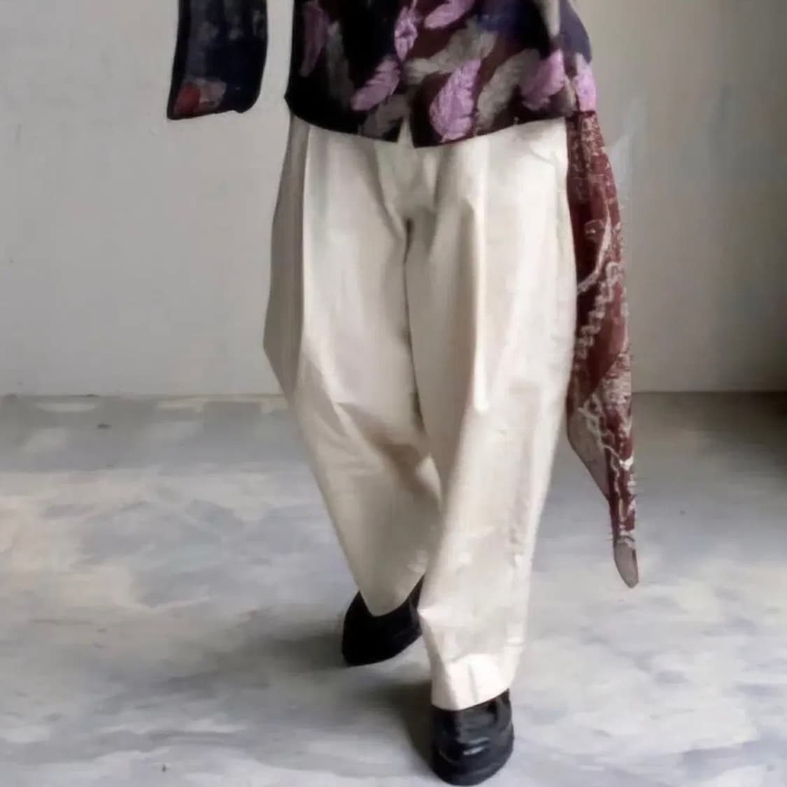 2) Uru 1Tuck Pants Type A 아이보리 상품이미지1