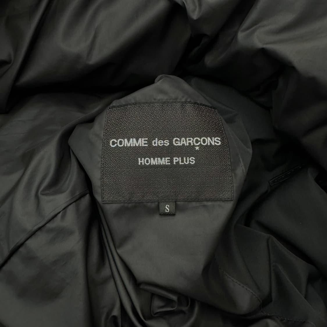 꼼데가르송 옴므 플러스 03AW 더블 브레스티드 패디드 코트 상품이미지8