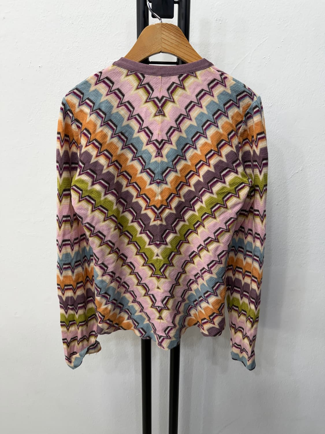 정품) 미쏘니 지그재그 패턴 여성 가디건 42 상품이미지5