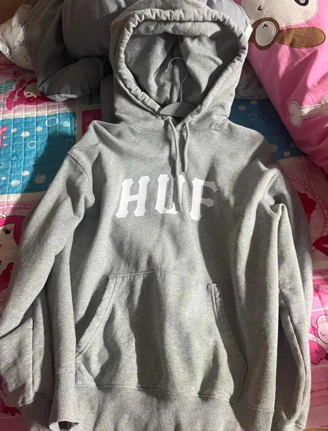 허프 ARCH LOGO HOODIE [GREY] 상품이미지1