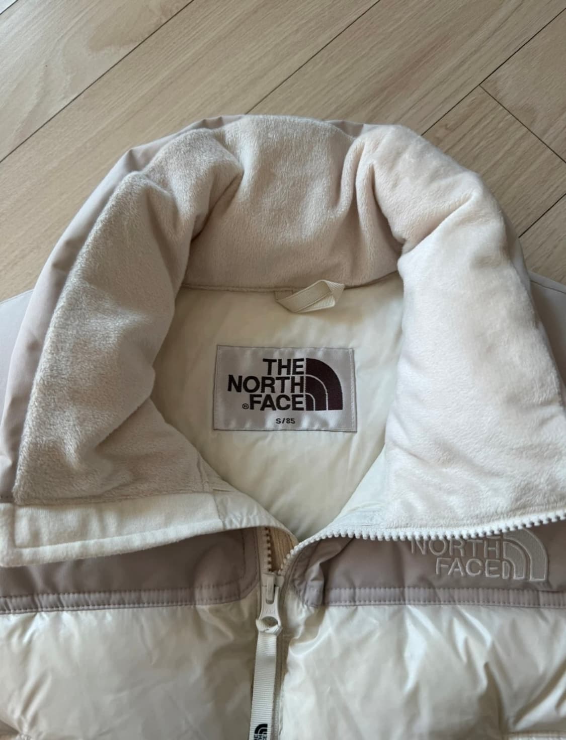 노스페이스 패딩 조끼 상품이미지3