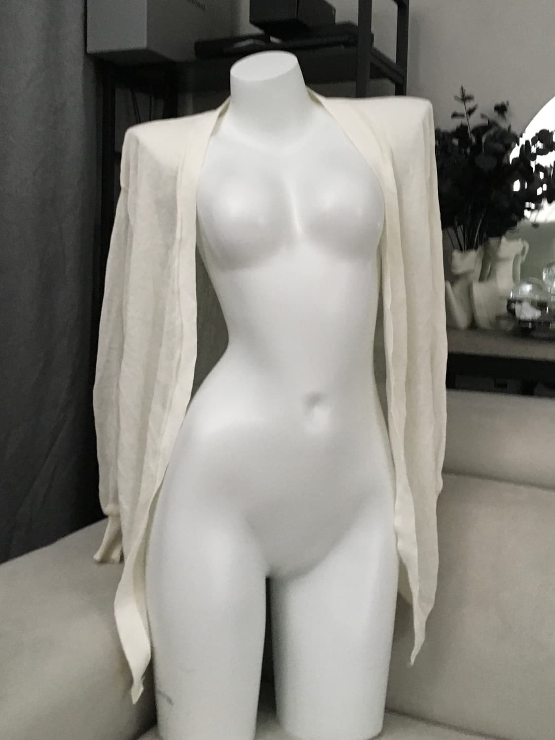 ༒ White see-through midi cardigan 상품이미지1