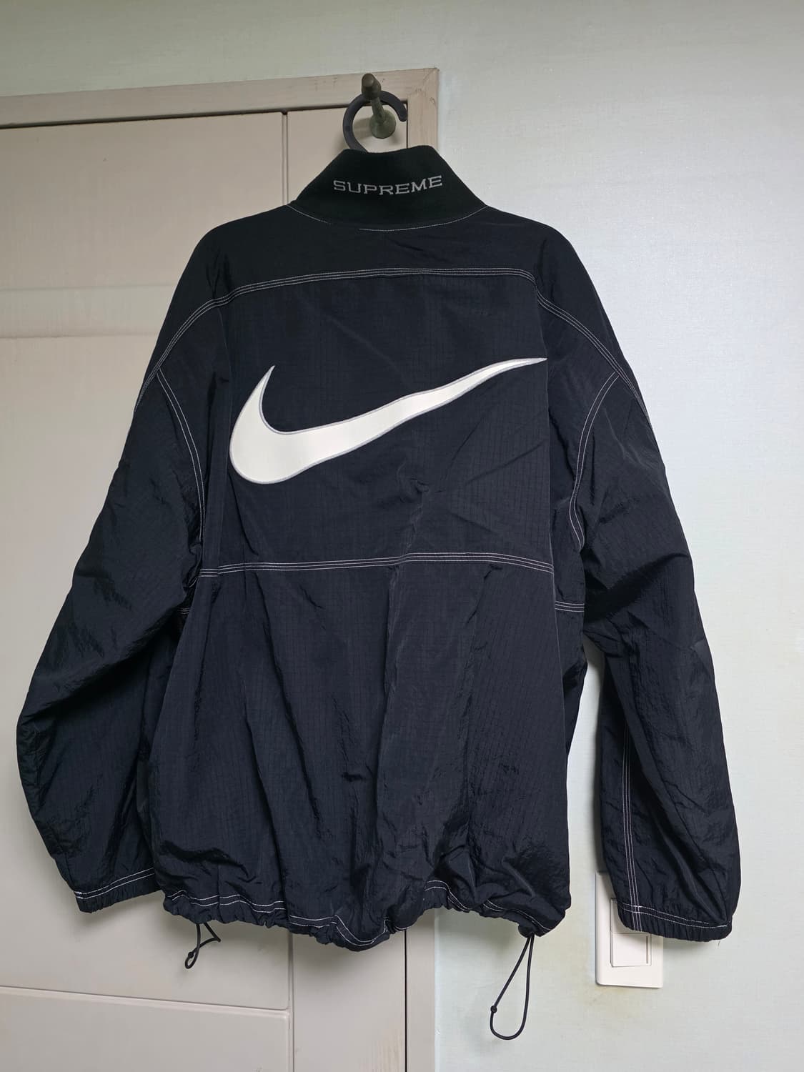 슈프림 x 나이키 립스탑 풀오버 블랙 - 24SS 상품이미지3