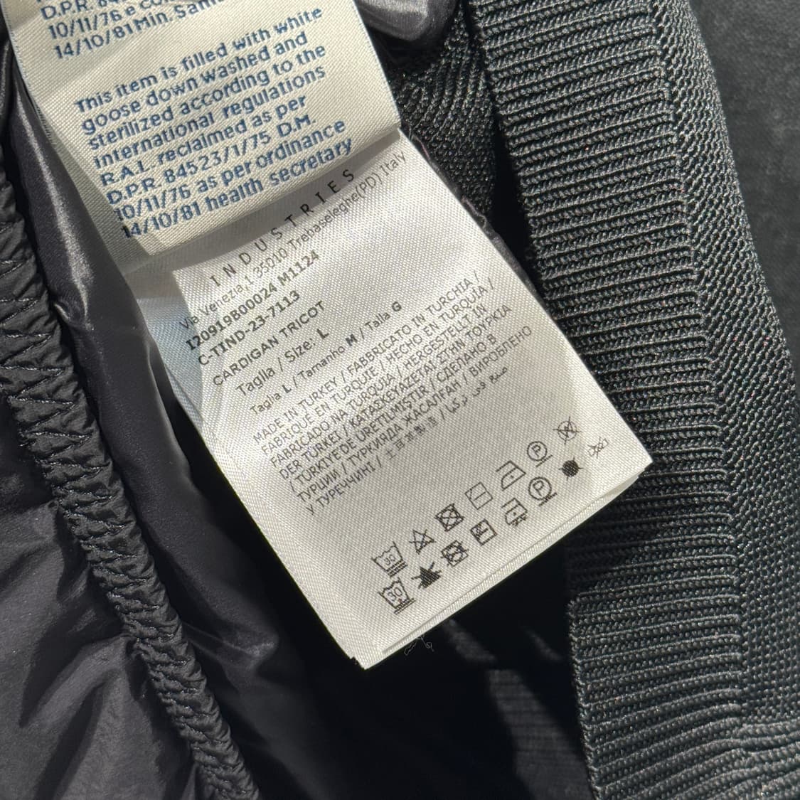 [정품] 몽클레어 신형 빅로고 패치 김현우 니트패딩 라지 사이즈 (L) 상품이미지9