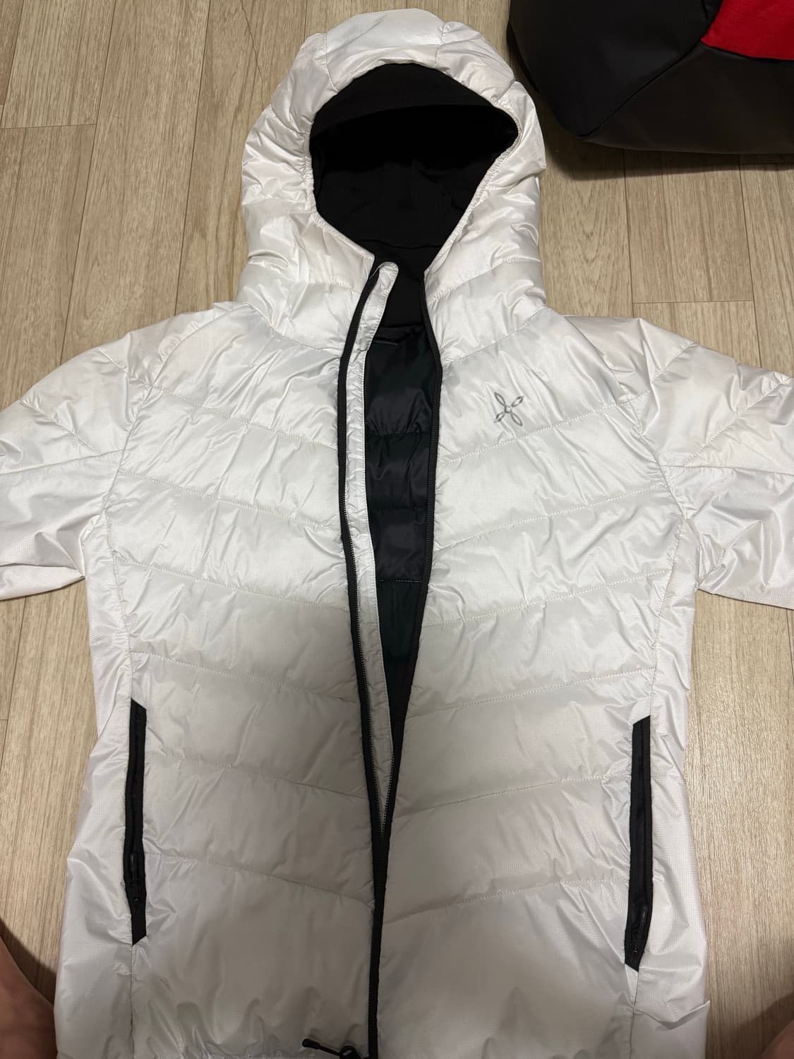 몬츄라 패딩 상품이미지1