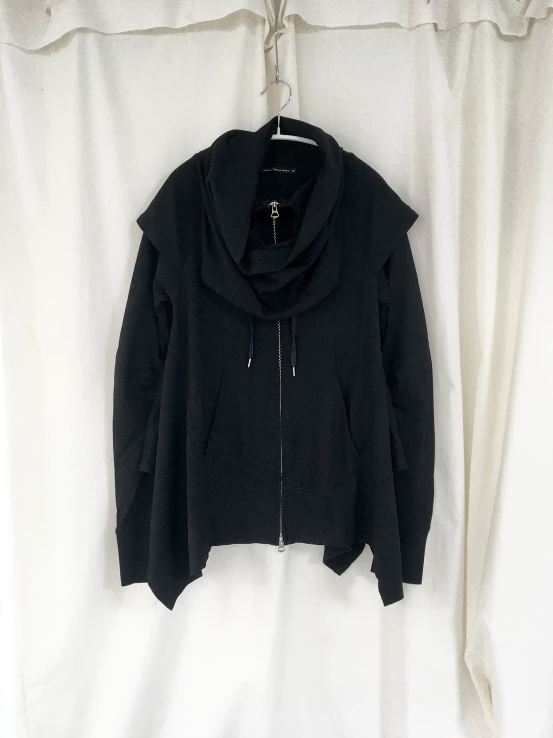 마리떼 프랑소와 저버 드레이프 집업 상품이미지1