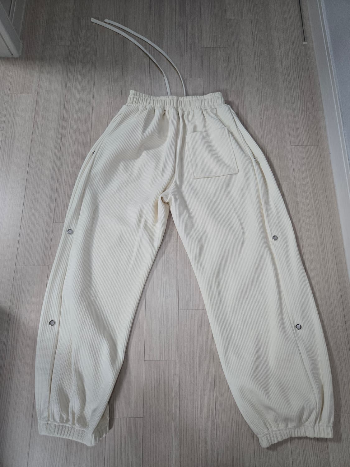 mjd 와플 사이드 스냅 스웻 팬츠 크림 L 사이즈 상품이미지3