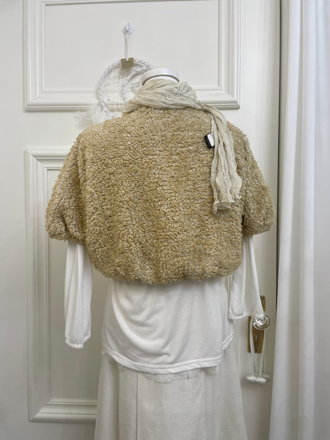 beige fur cute mini cape 상품이미지5