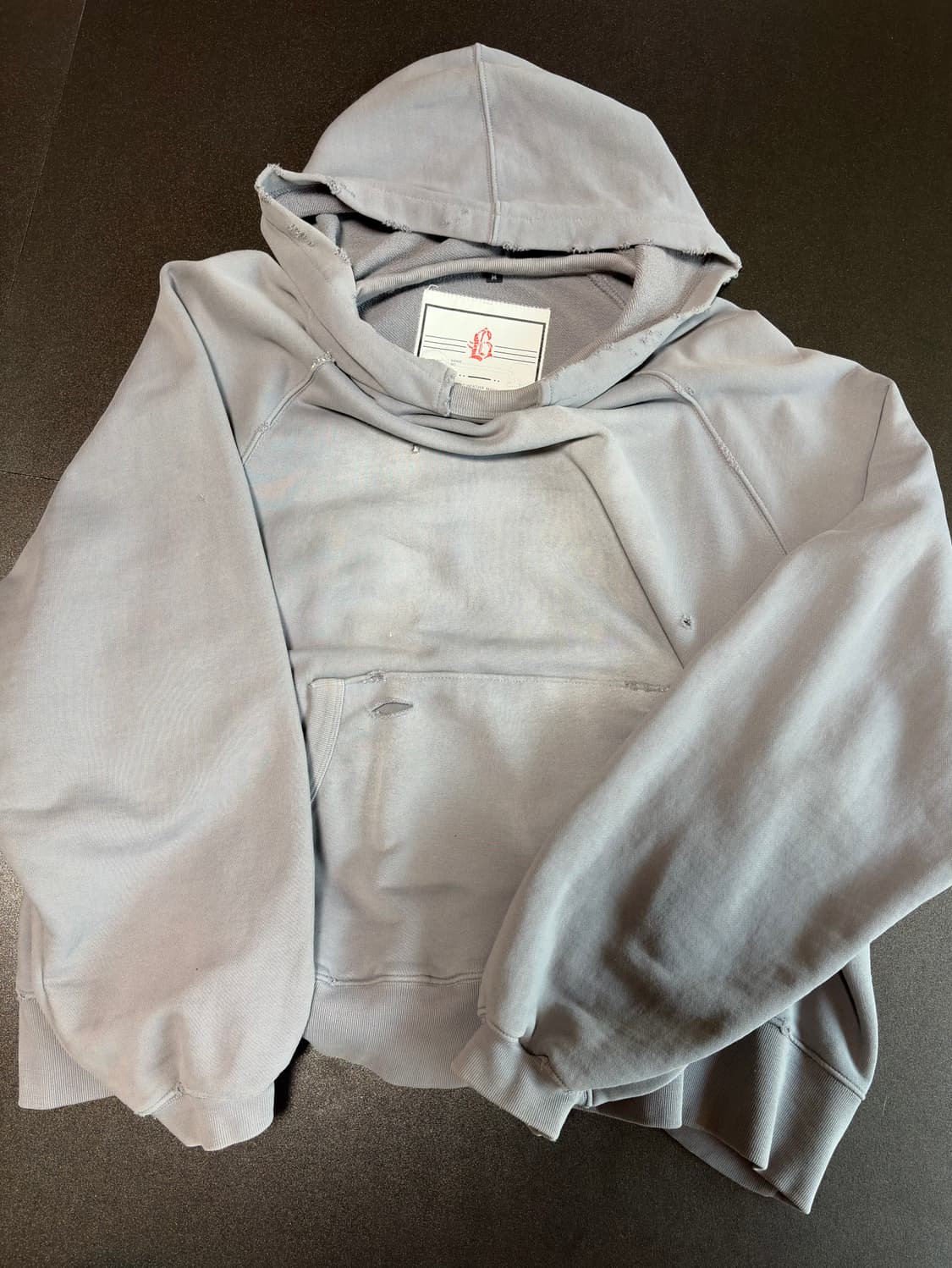 블랙아웃 후드티 그레이 데미지버전 상품이미지2