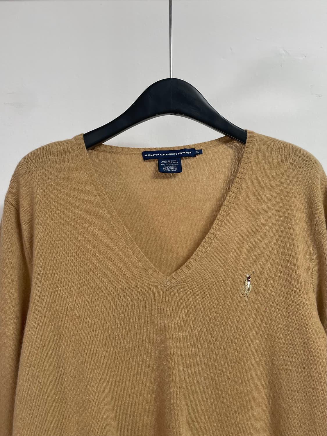 폴로 랄프로렌 우먼스 베이지 브이넥 니트 (on.578) 상품이미지2