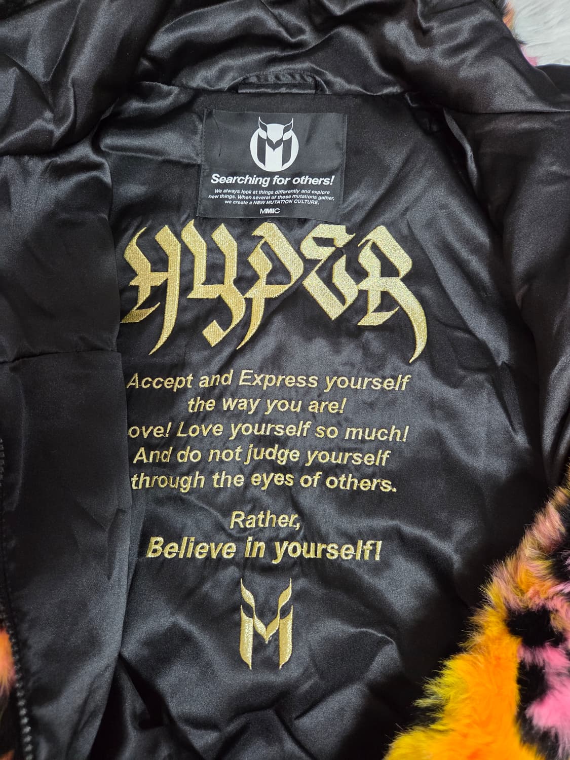 MMIC 오버핏 퍼 자켓 옐로우 레오파드 새상품 상품이미지3