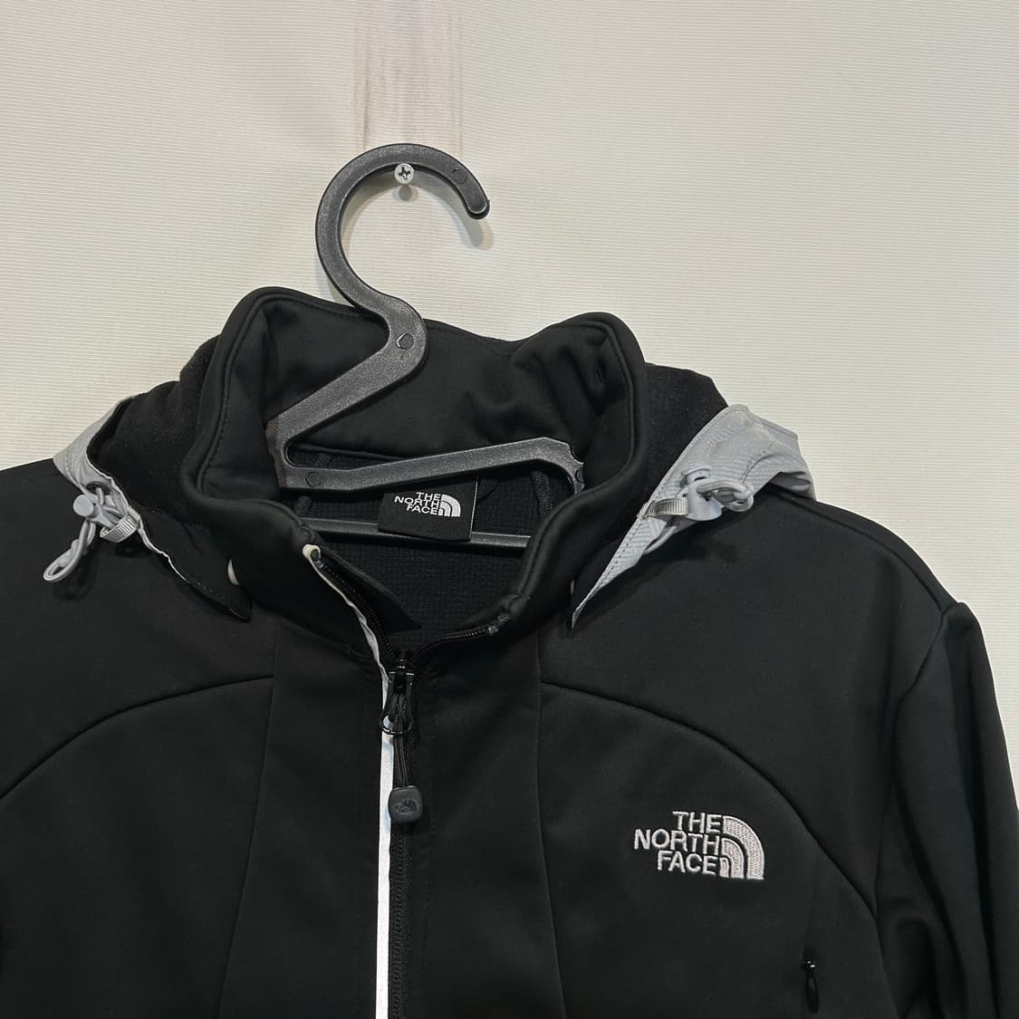 노스페이스 여성 일루미나 스트레치 소프트쉘 자켓 90 상품이미지2