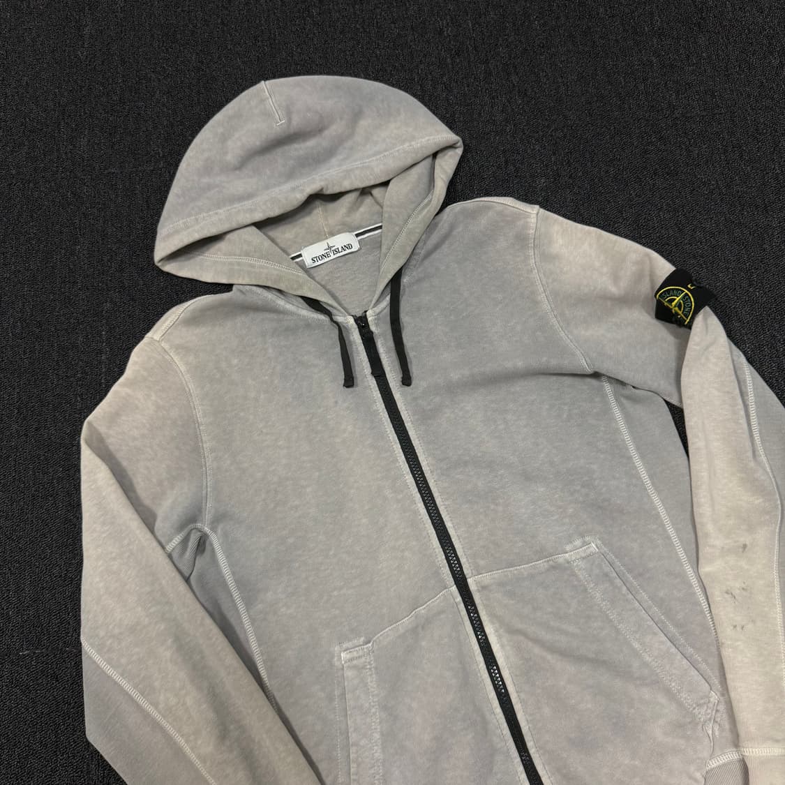 스톤아일랜드 후드 집업  상품이미지2