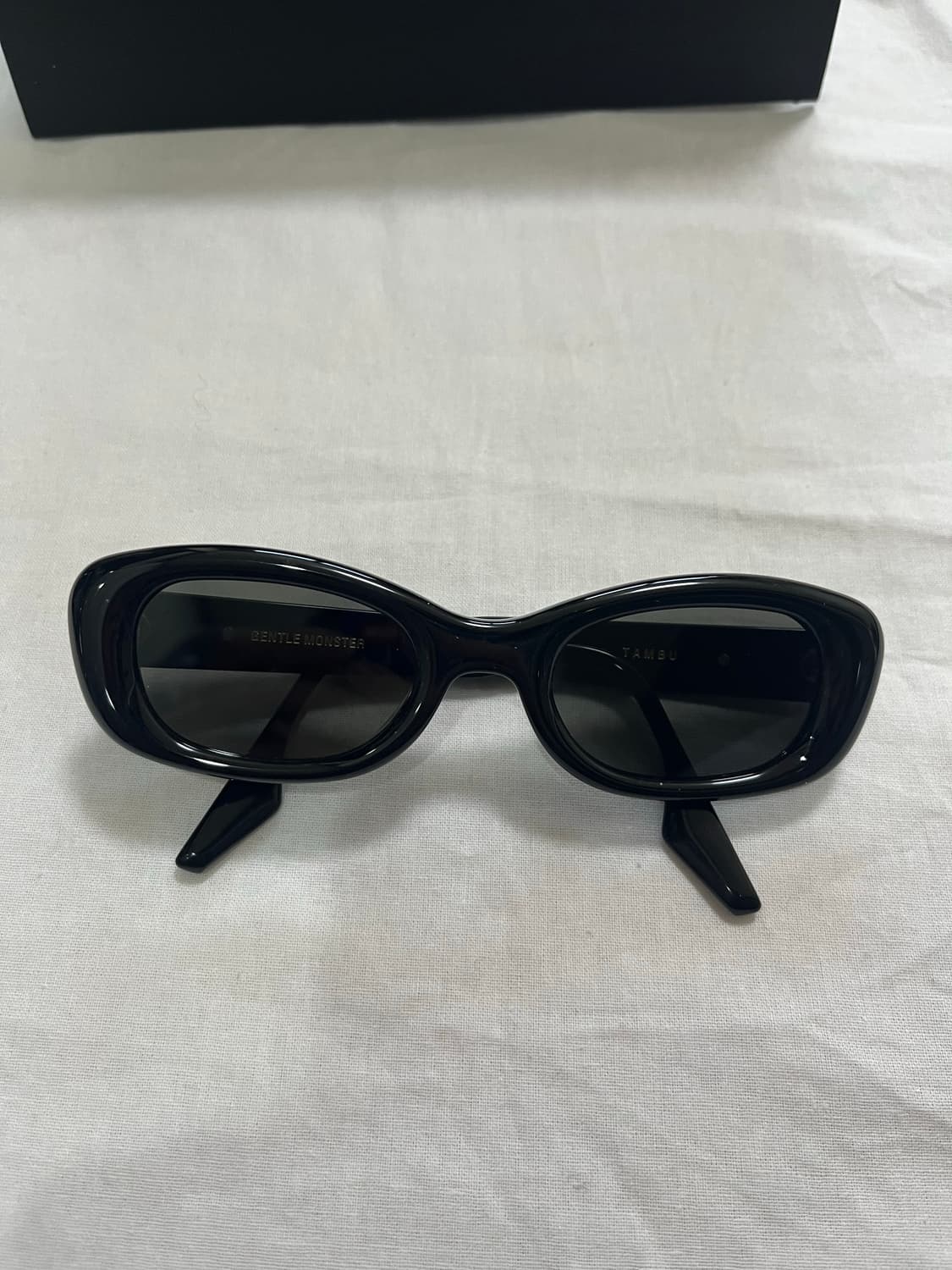 젠틀몬스터 탐부 01 블랙 상품이미지2