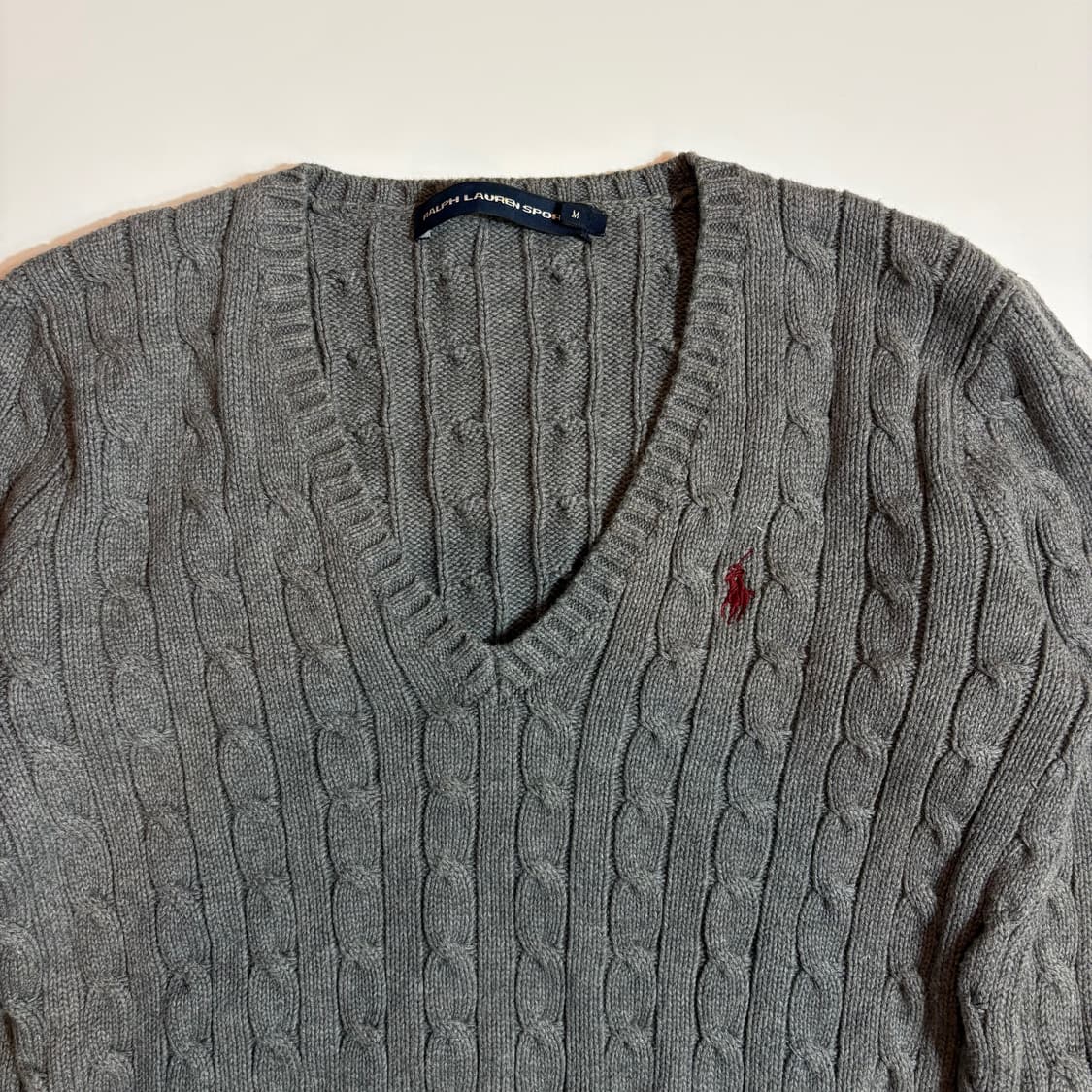 폴로랄프로렌 케이블 그레이 브이넥 니트 상품이미지2
