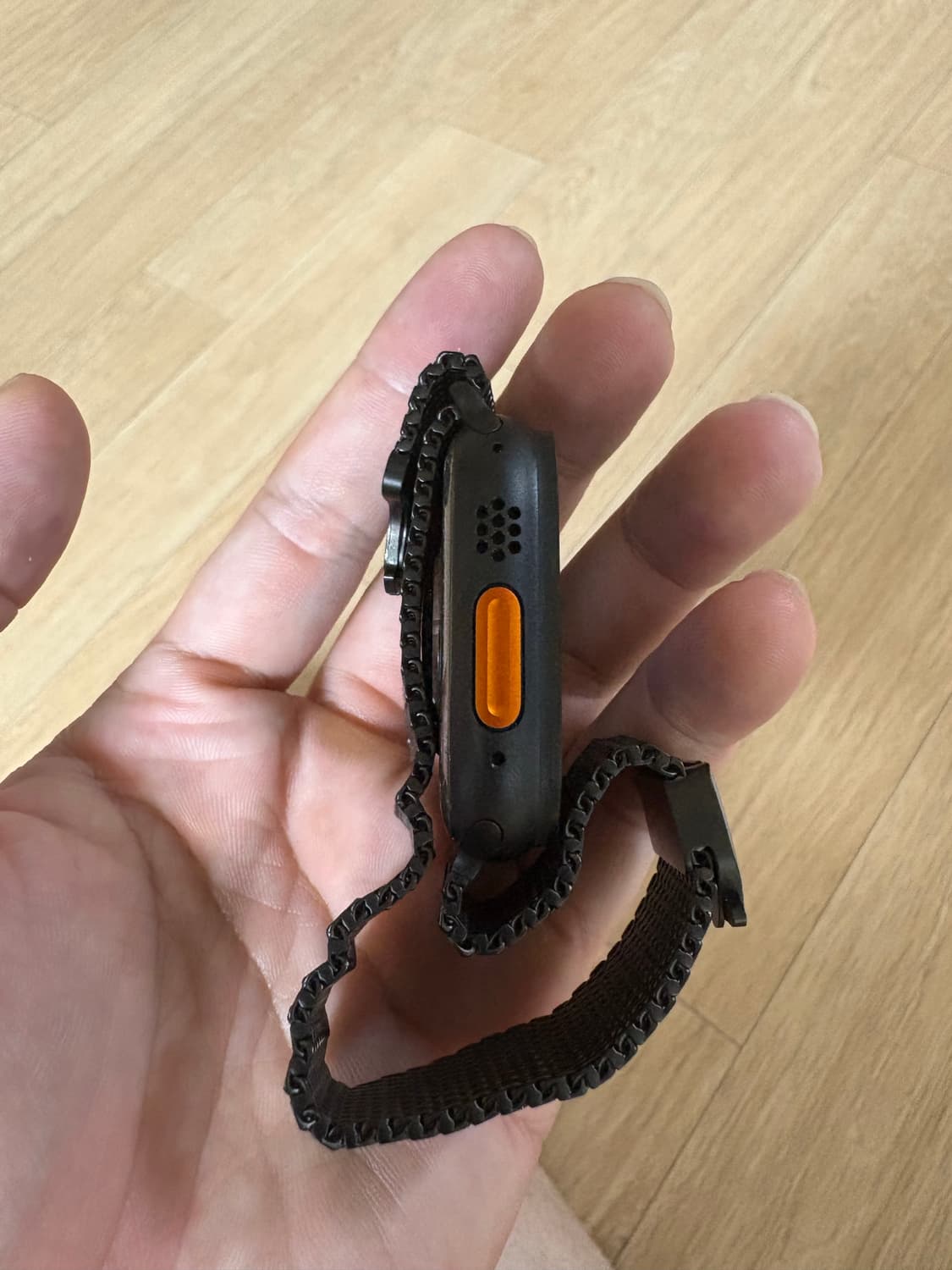 애플워치 울트라2 블랙 티타늄 상품이미지3