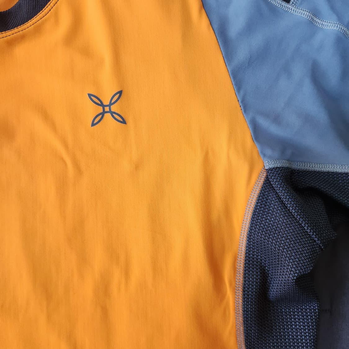 몬츄라 기능성 반팔티 상품이미지3