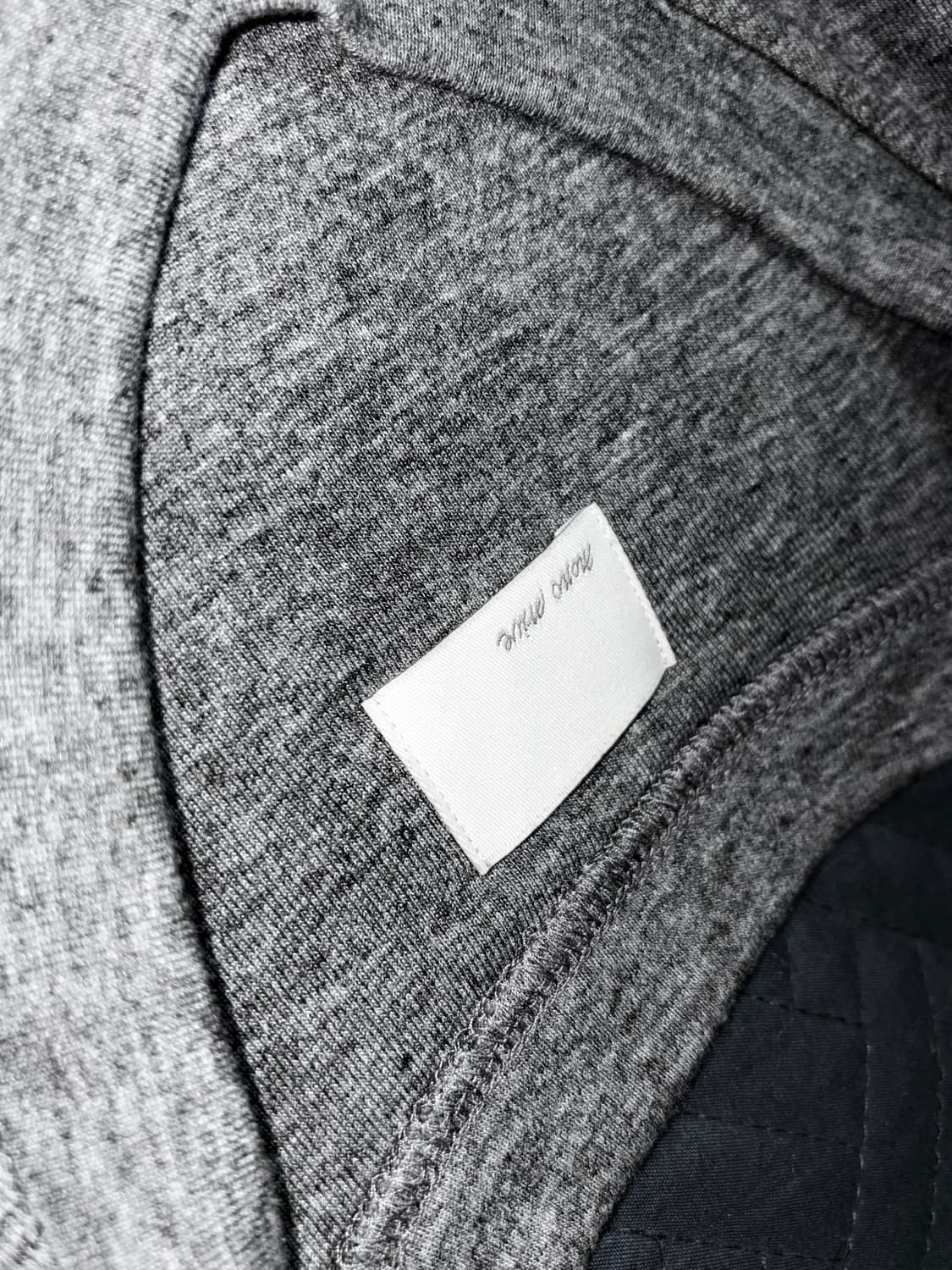 Textured V-neck Sleeve grey 상품이미지3