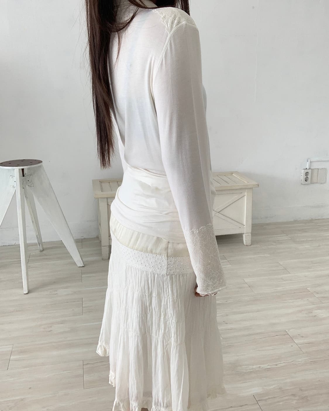 Ivory Lace Trim Turtleneck Top 상품이미지4