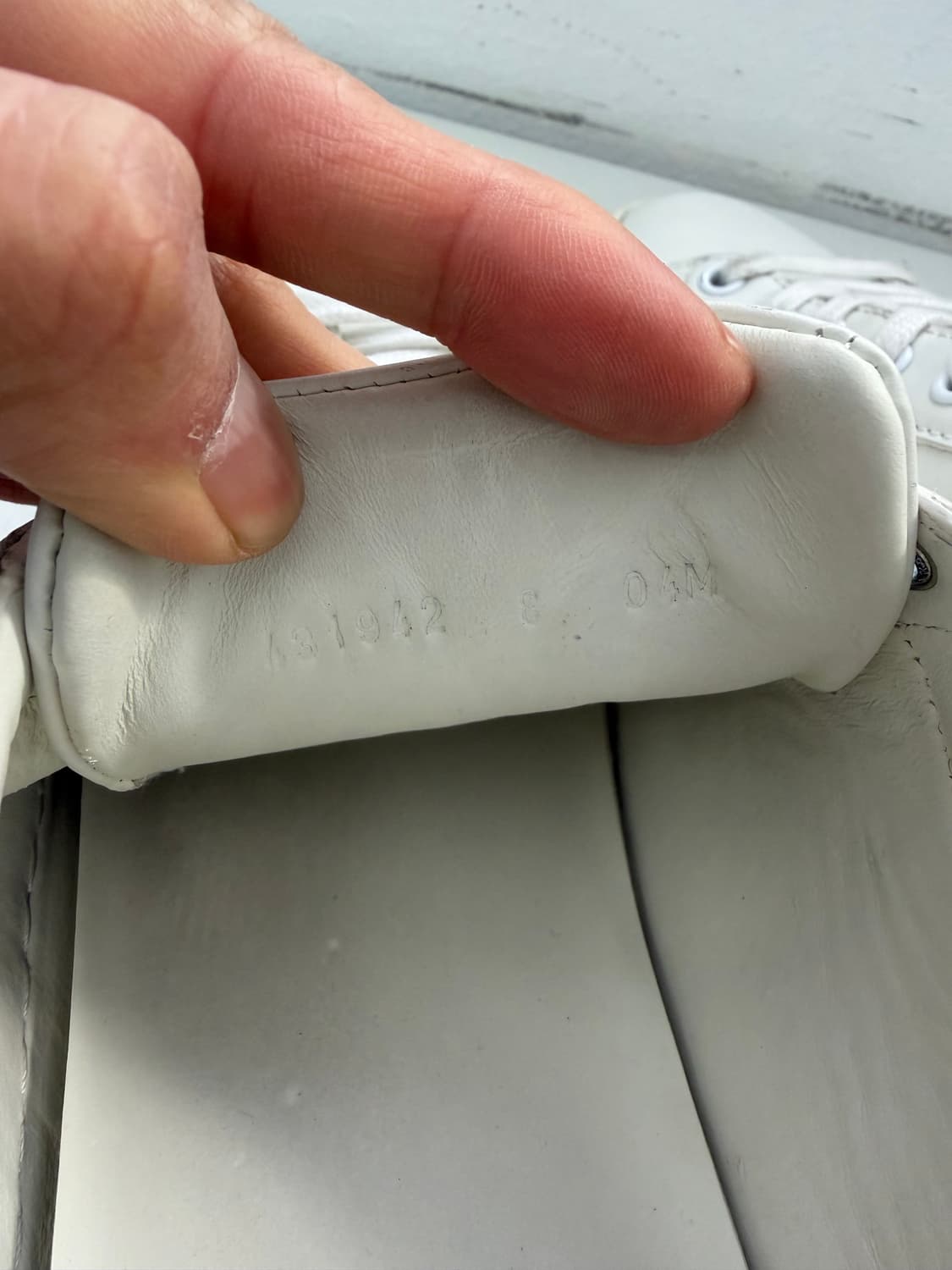 정품) 구찌 에이스 인터로킹 G 펀칭 스니커즈 8 상품이미지9