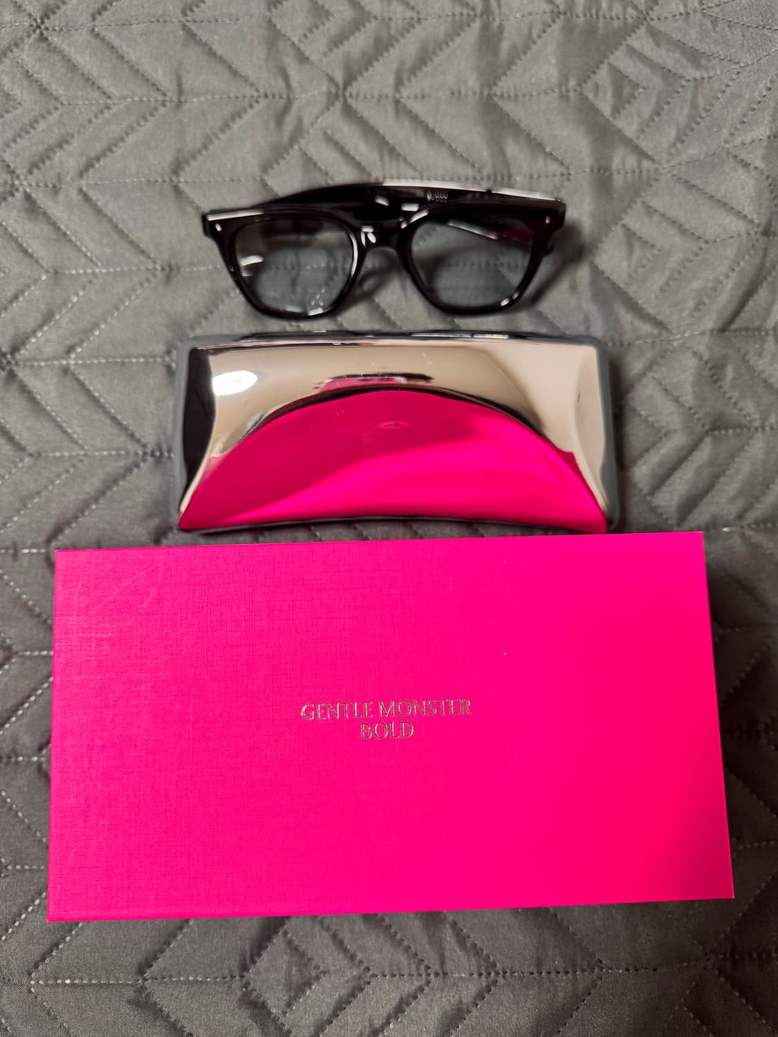 젠틀몬스터 가우스01 (틴트 렌즈) 상품이미지1