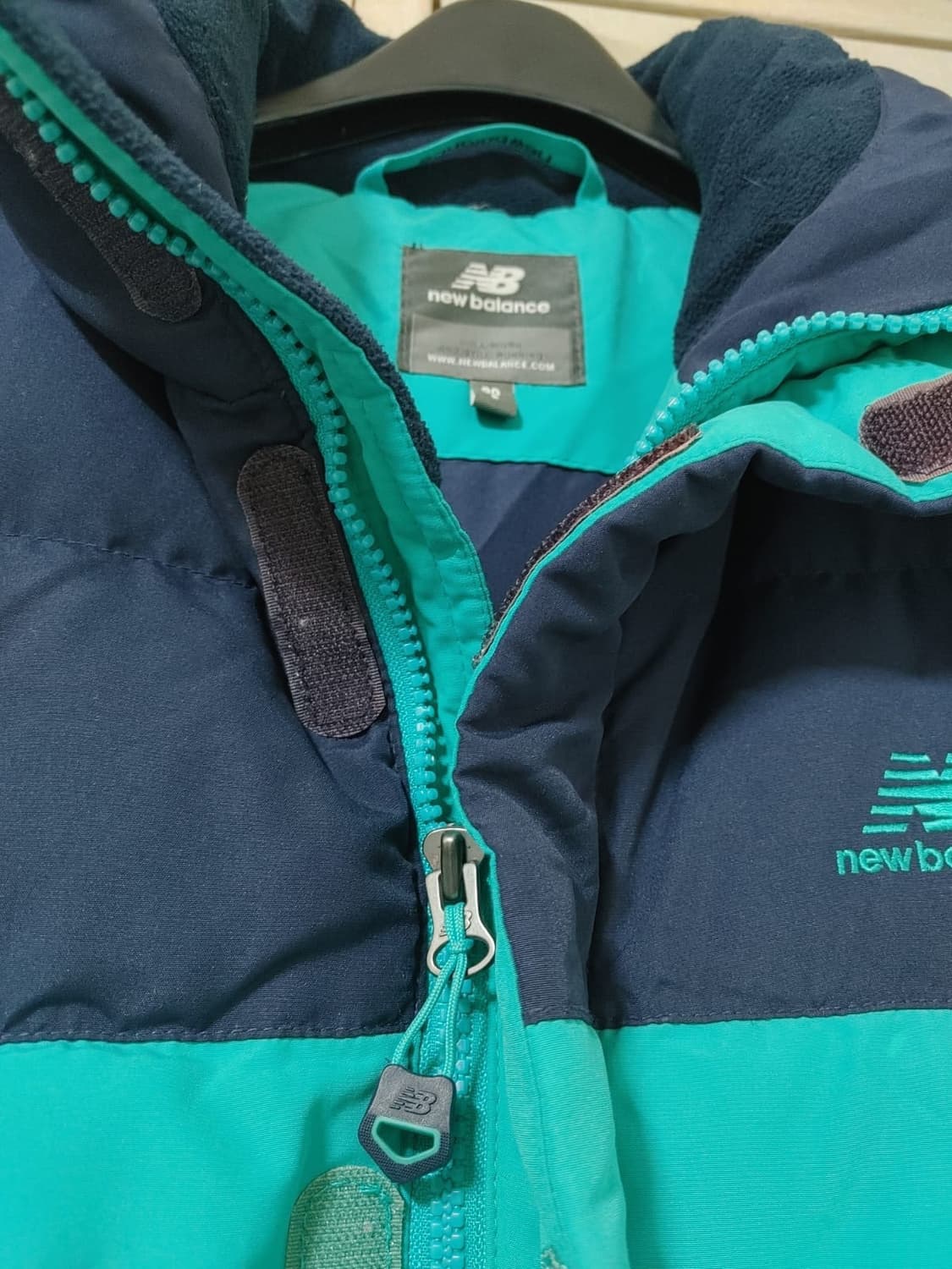 뉴발란스 투톤 컬러 패딩 자켓 – 90 사이즈 상품이미지4