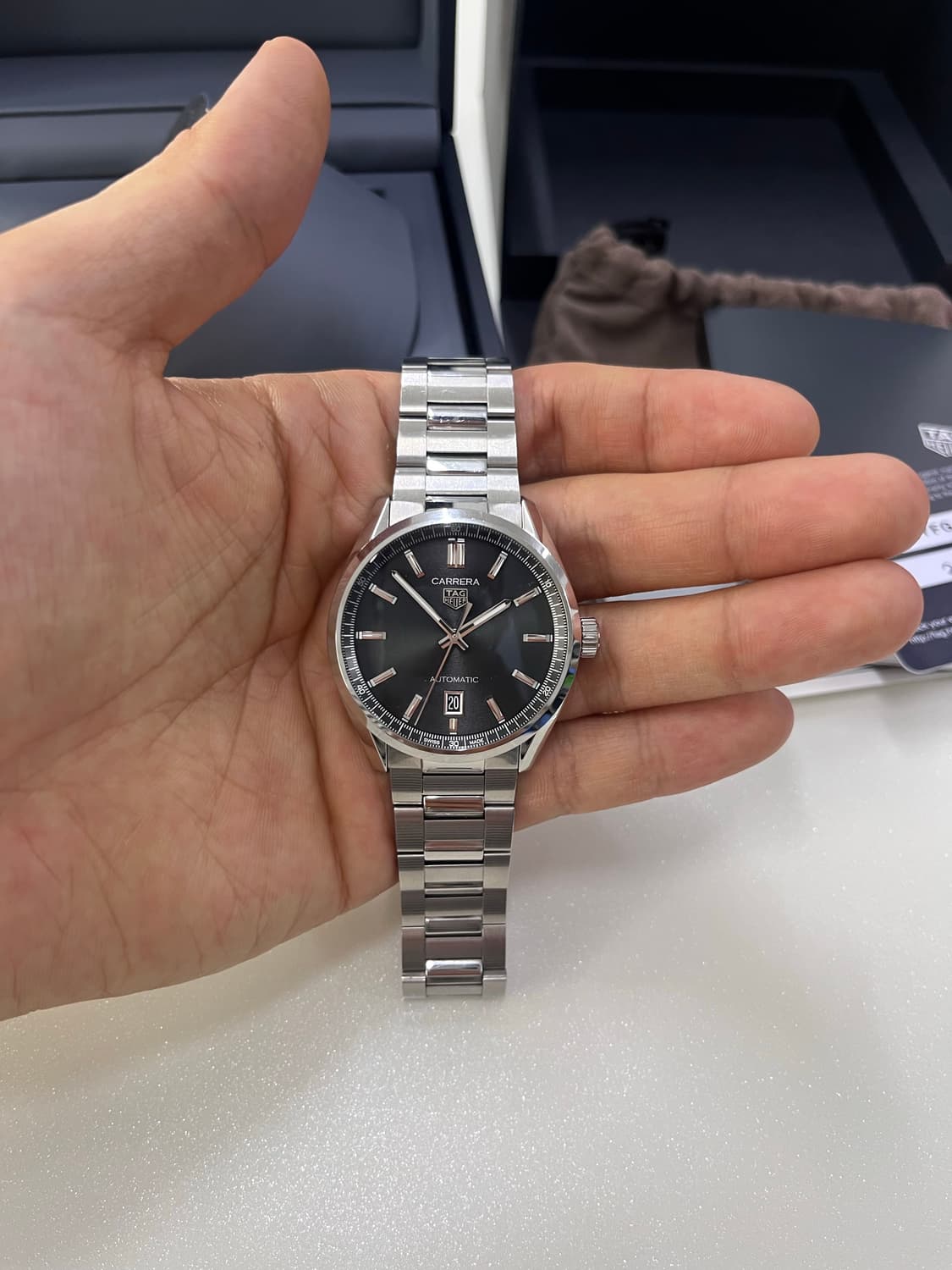 태그호이어 까레라 데이트 39mm 검정/실버 상품이미지3