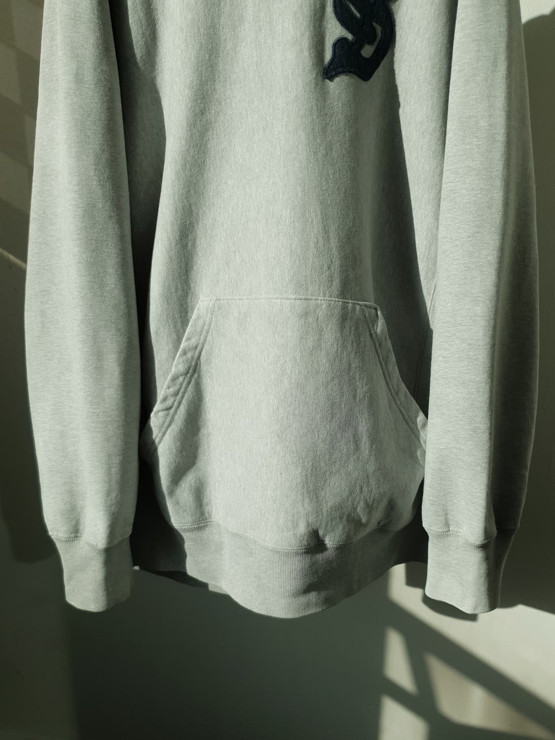 90s SUPREME gothic logo hoodie og 상품이미지6
