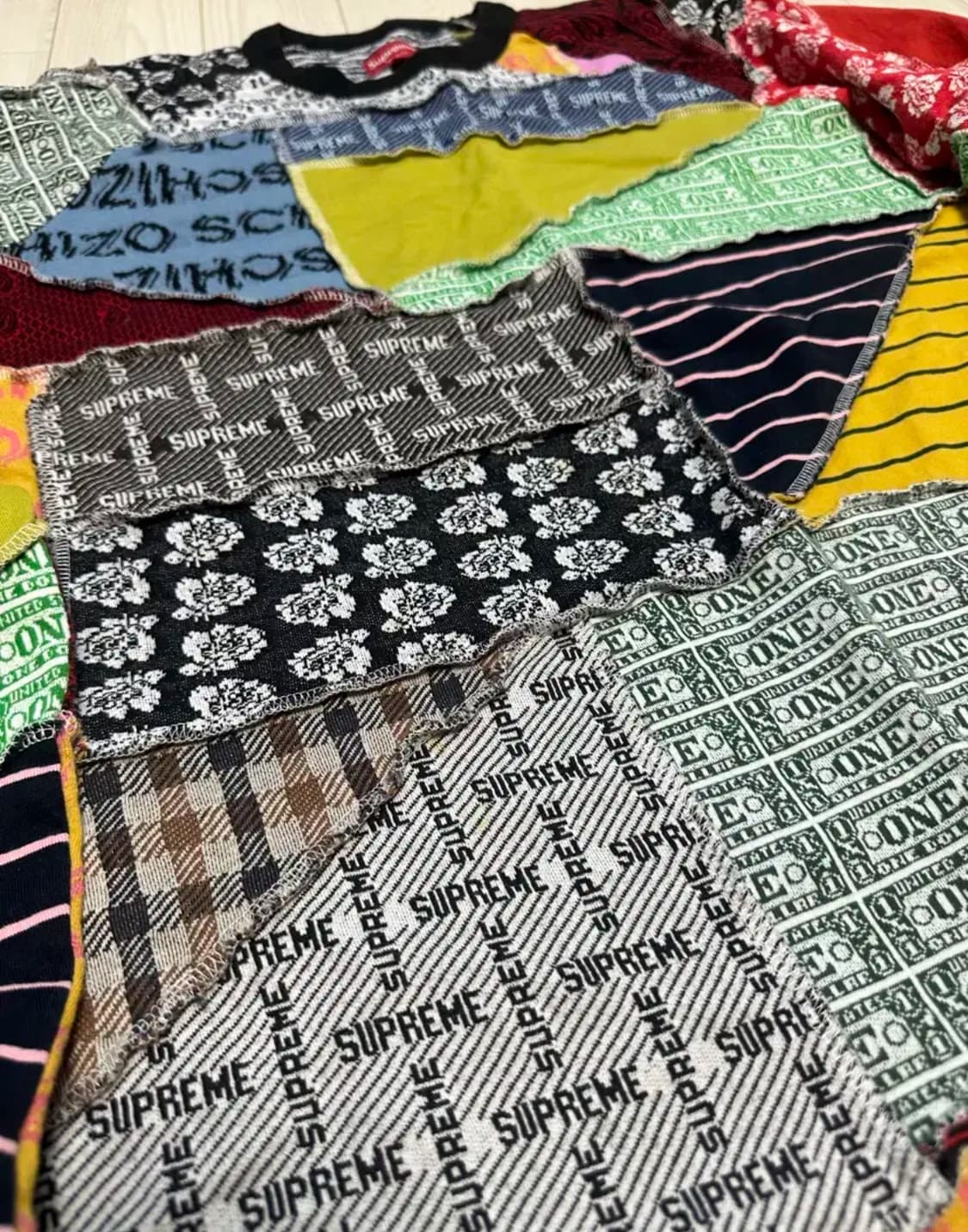 슈프림 패치워크 롱슬리브 상품이미지2