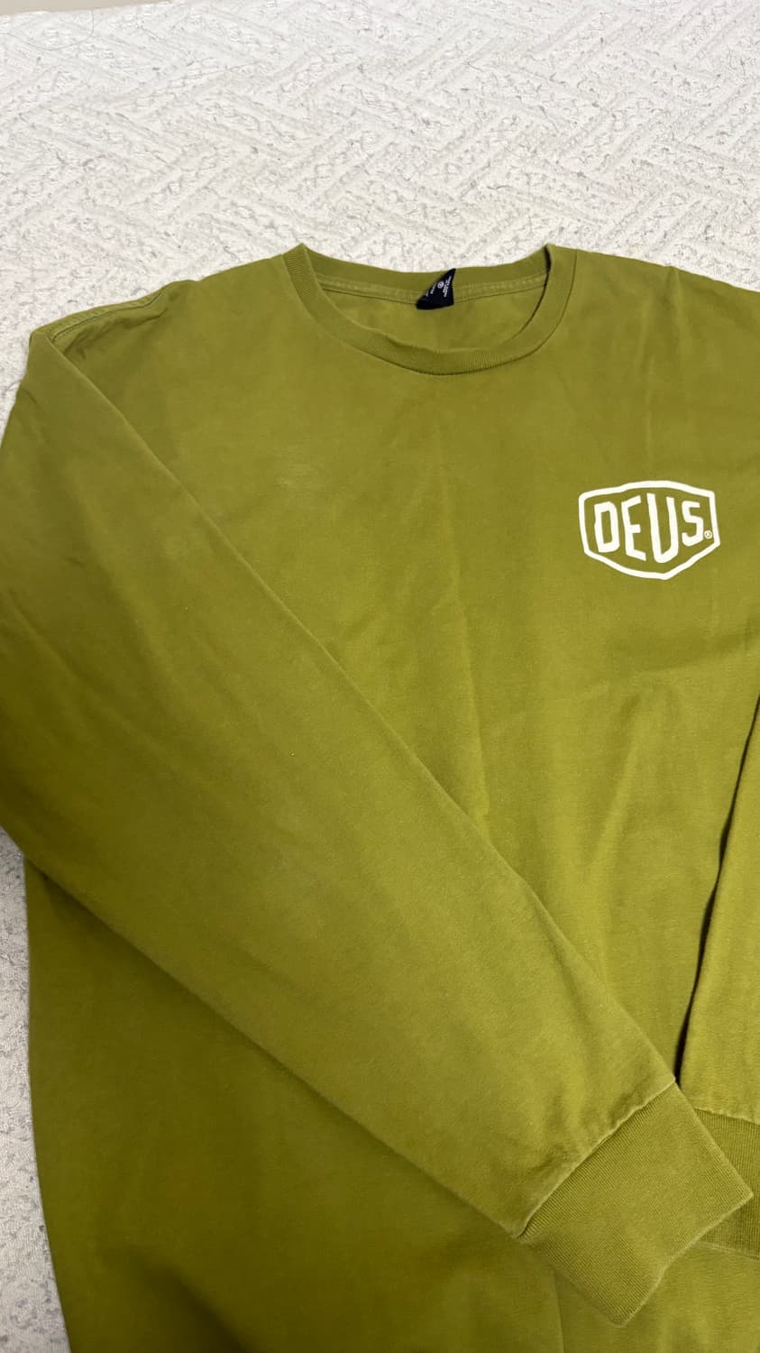 데우스 롱슬리브 상품이미지1