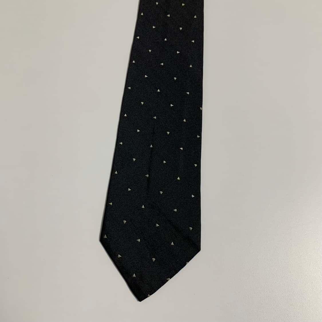셀린느(CELINE) 블랙컬러 명품넥타이 A+등급 7.6cm 상품이미지9