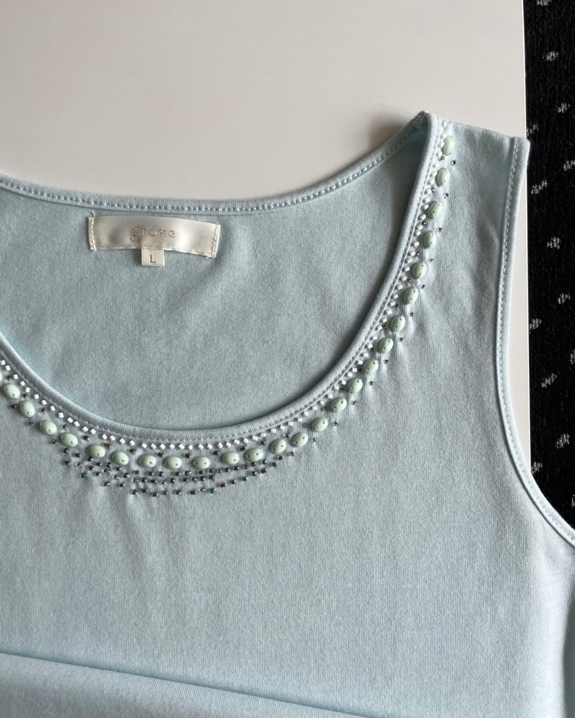 beads point sleeveless 상품이미지1