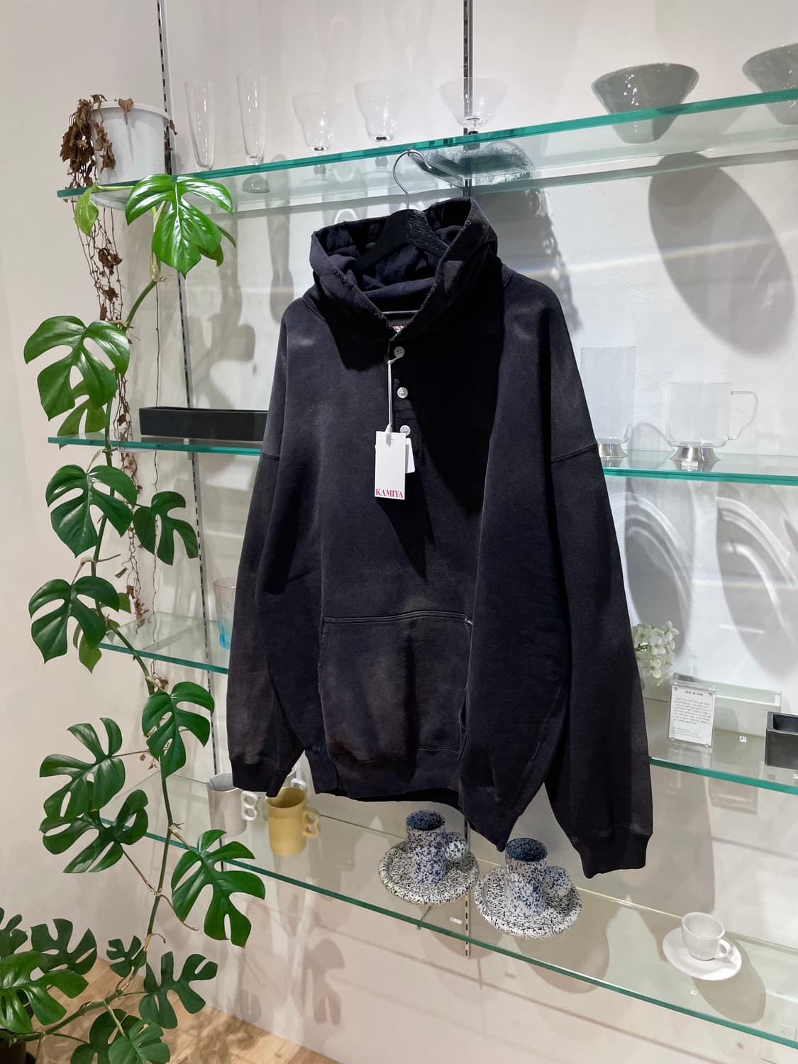카미야 distressed henry neck hoodie 상품이미지4