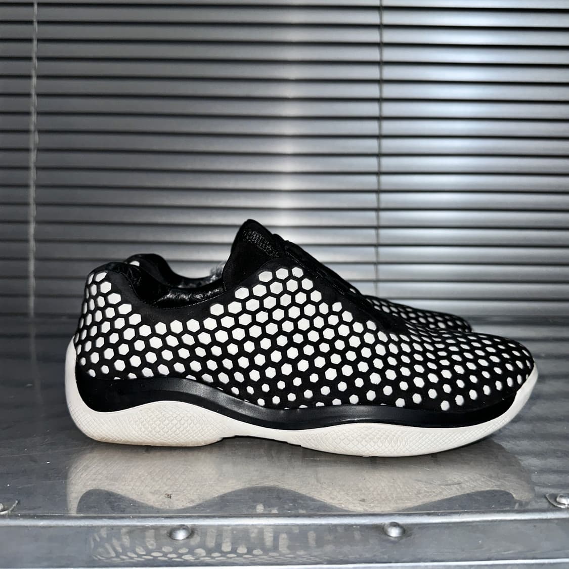 00s 빈티지 프라다 스포츠 스니커즈 상품이미지4