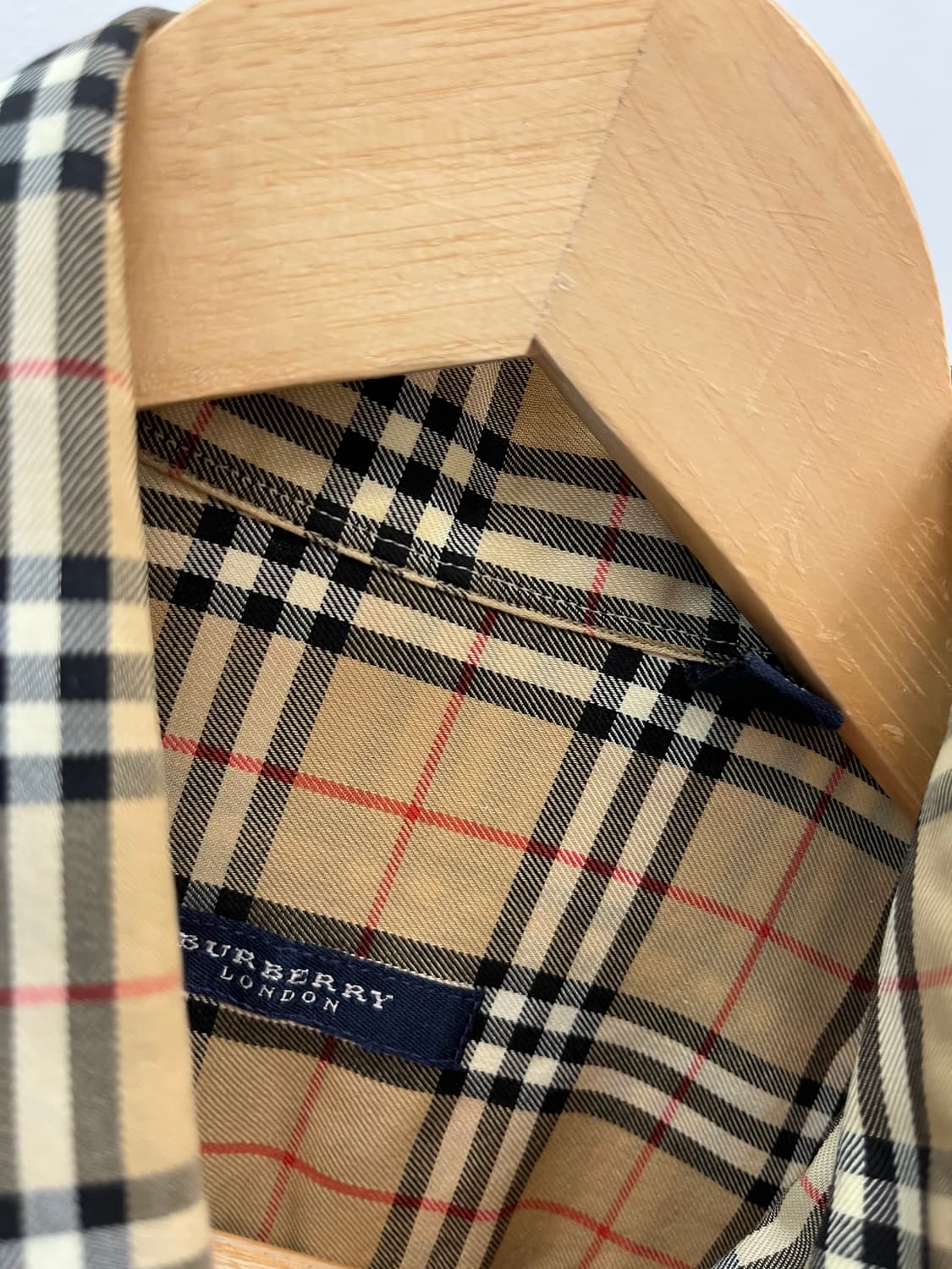110) 버버리 베이지 체크셔츠  상품이미지5