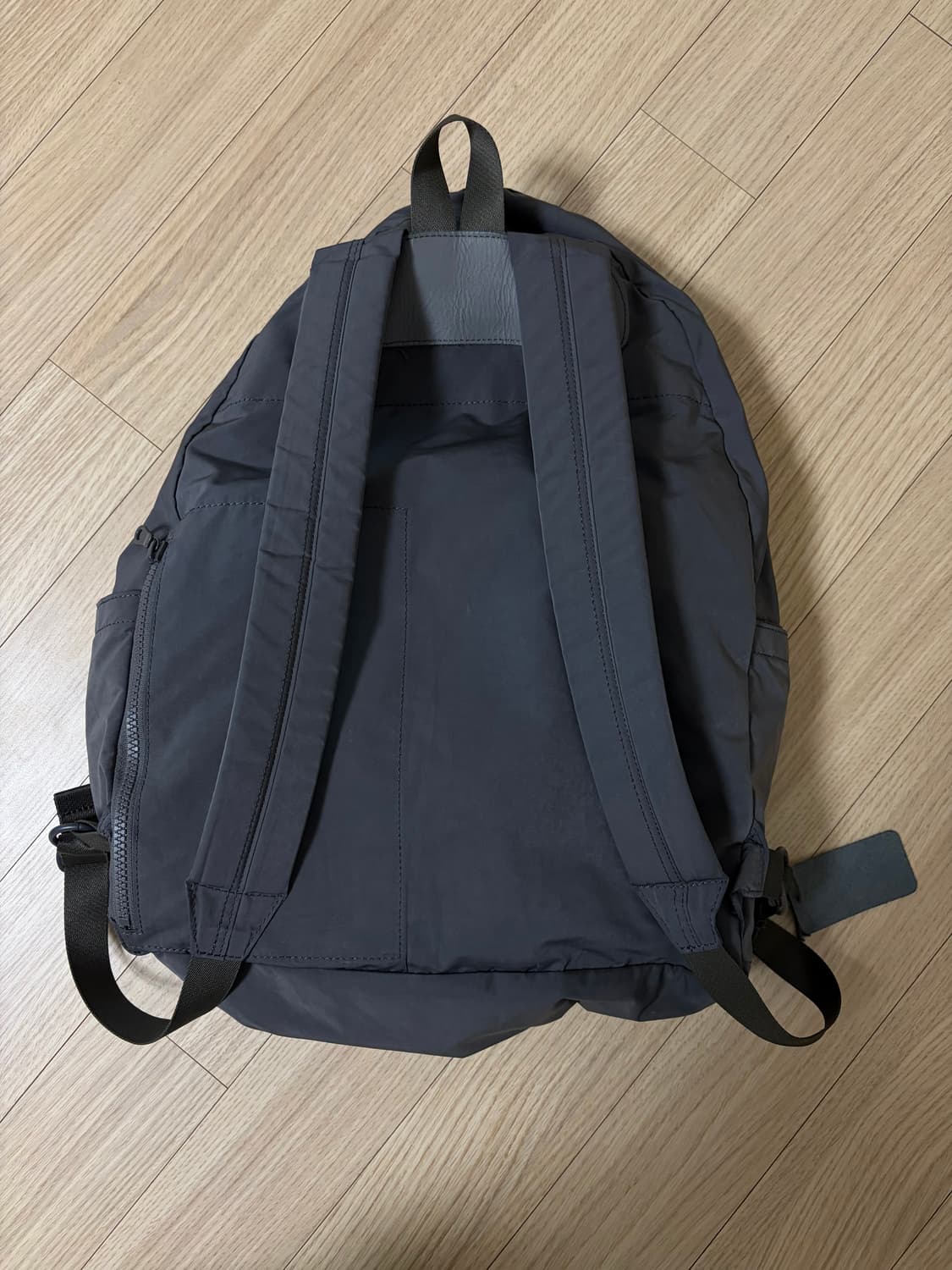 아미아칼바 백팩 그레이 상품이미지2