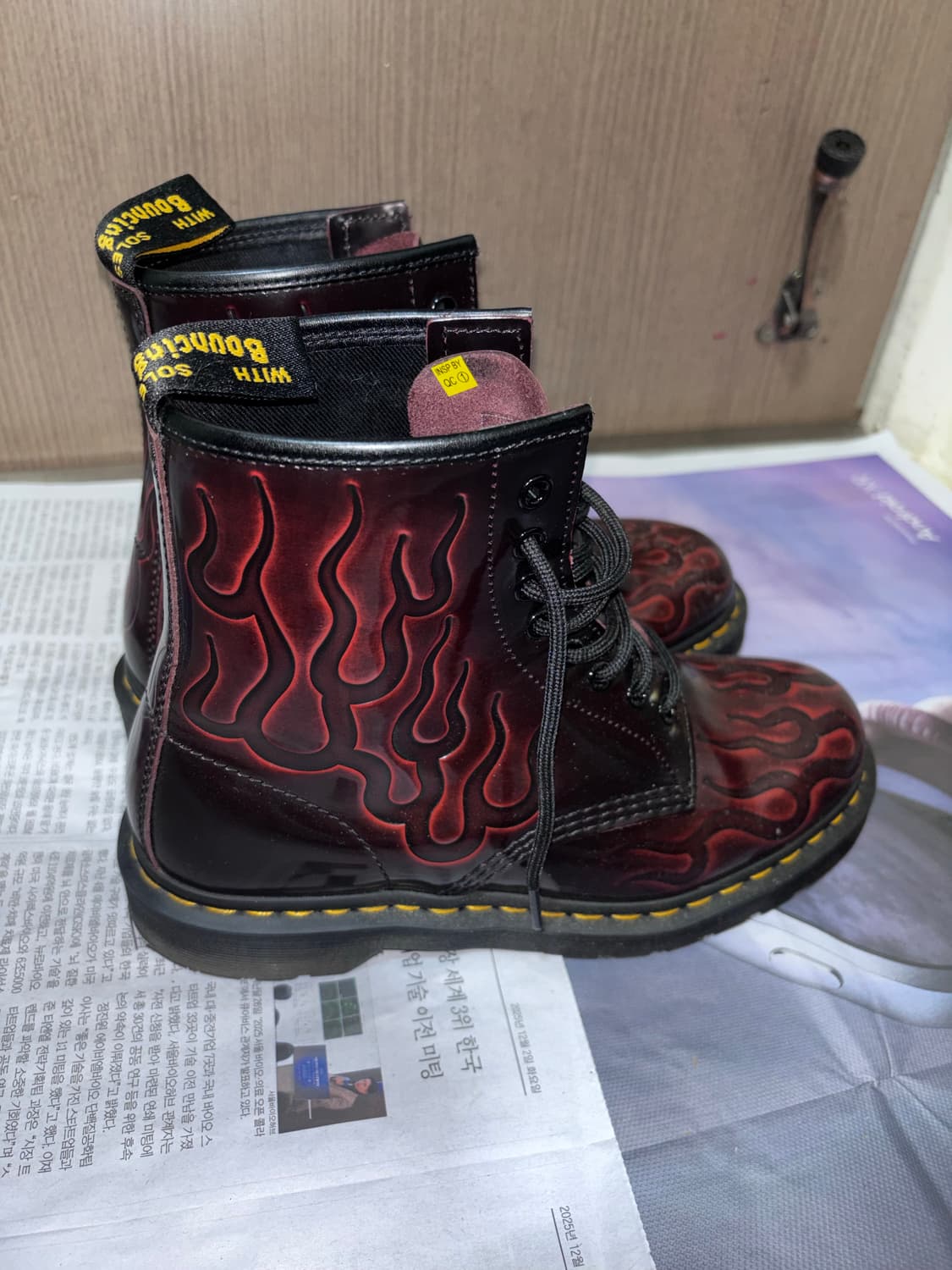 닥터마틴 1460 인페르노 체리레드 상품이미지3